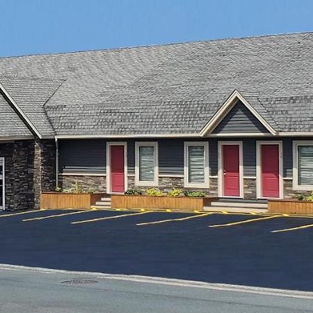 Newfound Inn & Suites Topsail Екстериор снимка