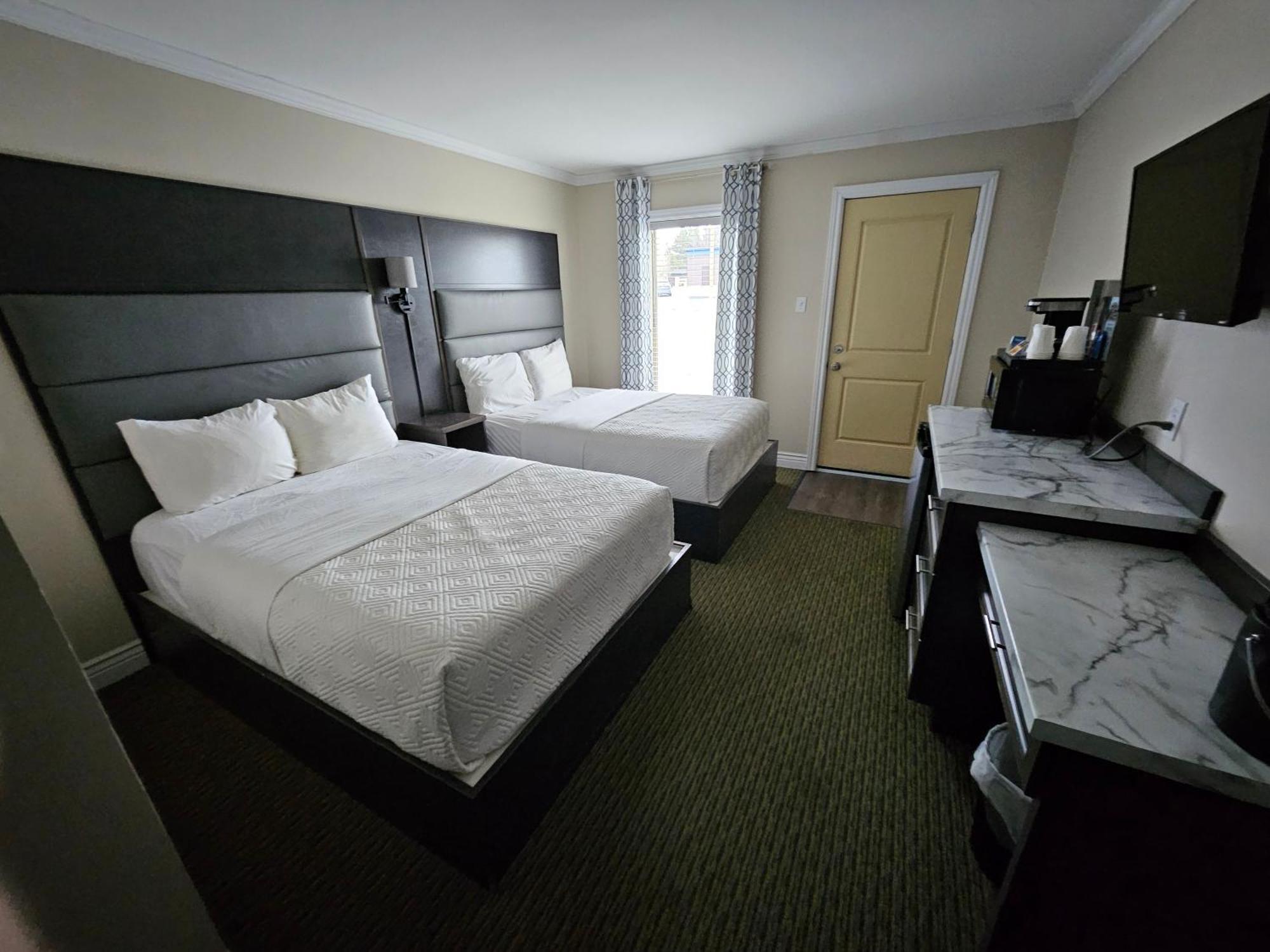 Newfound Inn & Suites Topsail Екстериор снимка