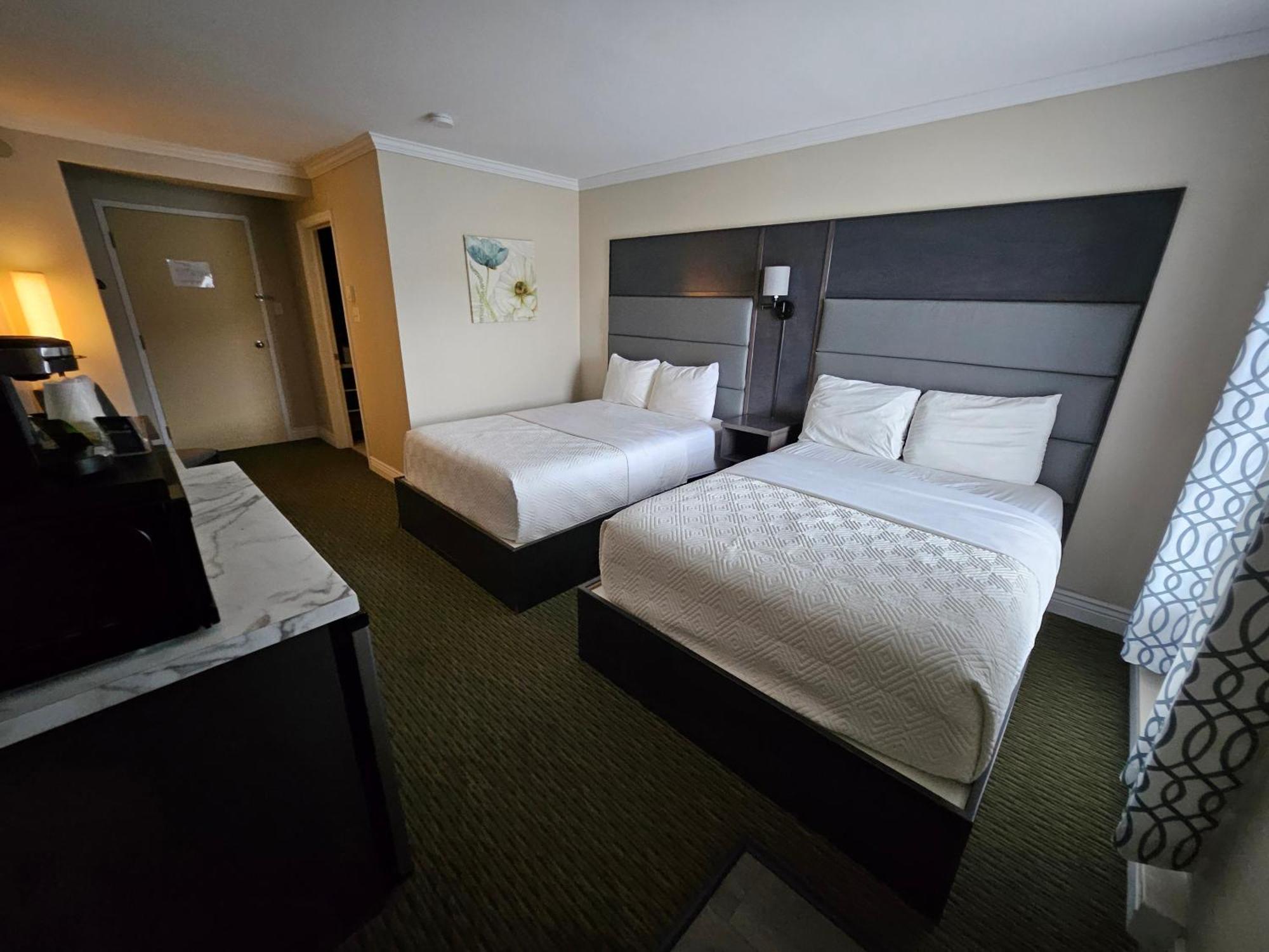 Newfound Inn & Suites Topsail Екстериор снимка