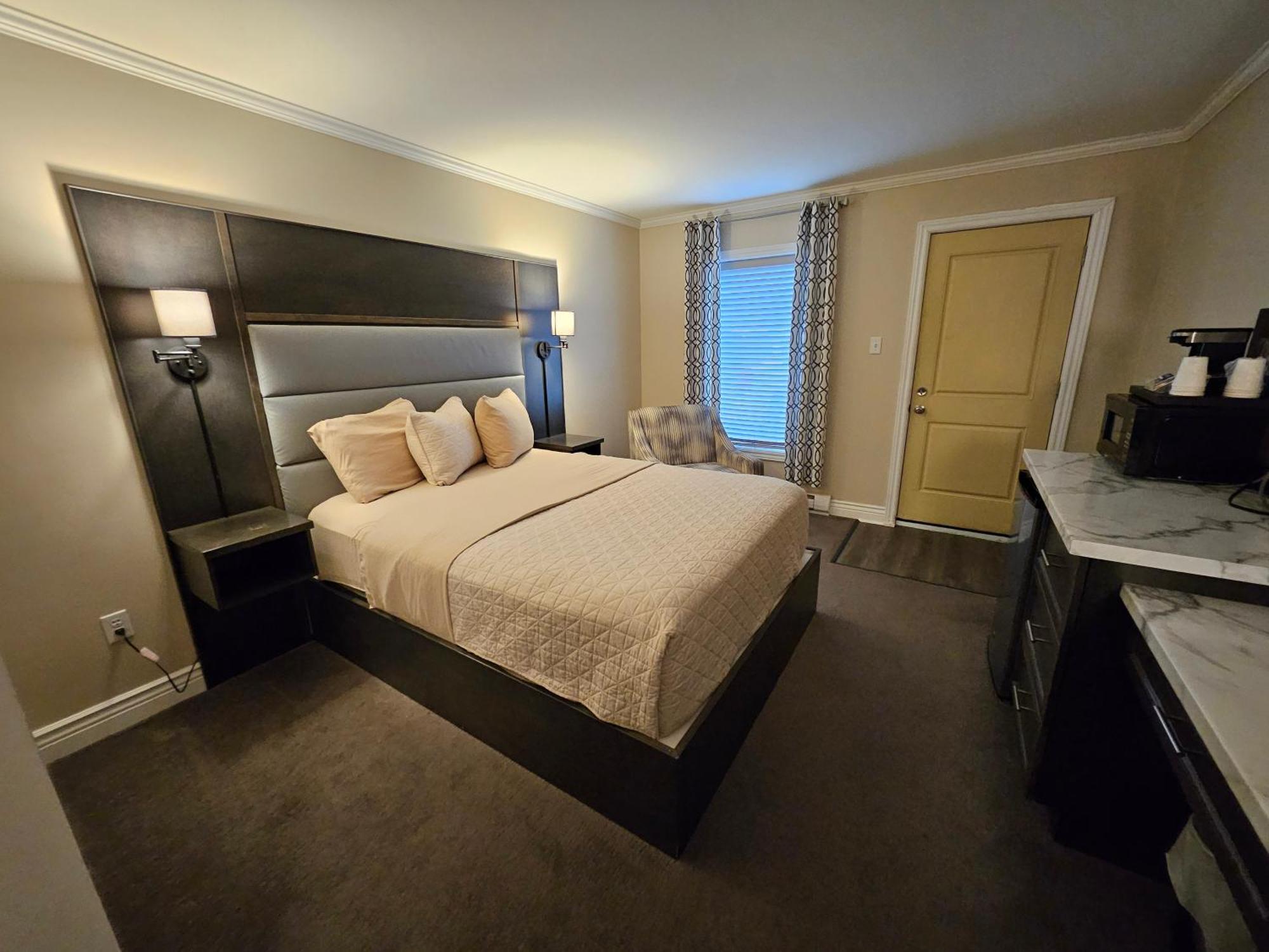 Newfound Inn & Suites Topsail Екстериор снимка